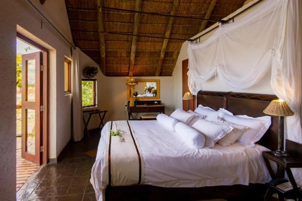 Tau Game Lodge