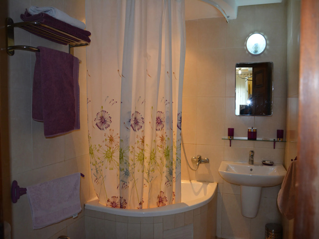 Leyna Vacancy Homes