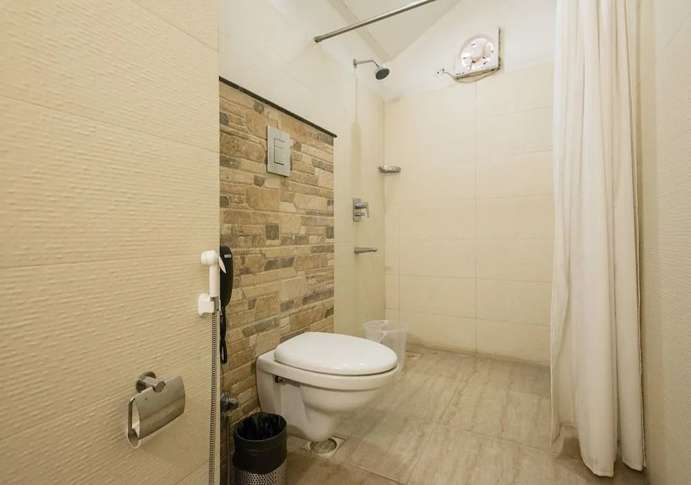 OYO 705 Hotel S-57