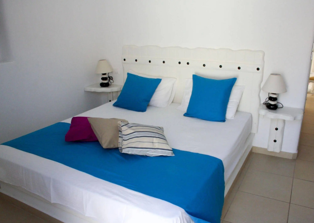 Drosostalides Suites