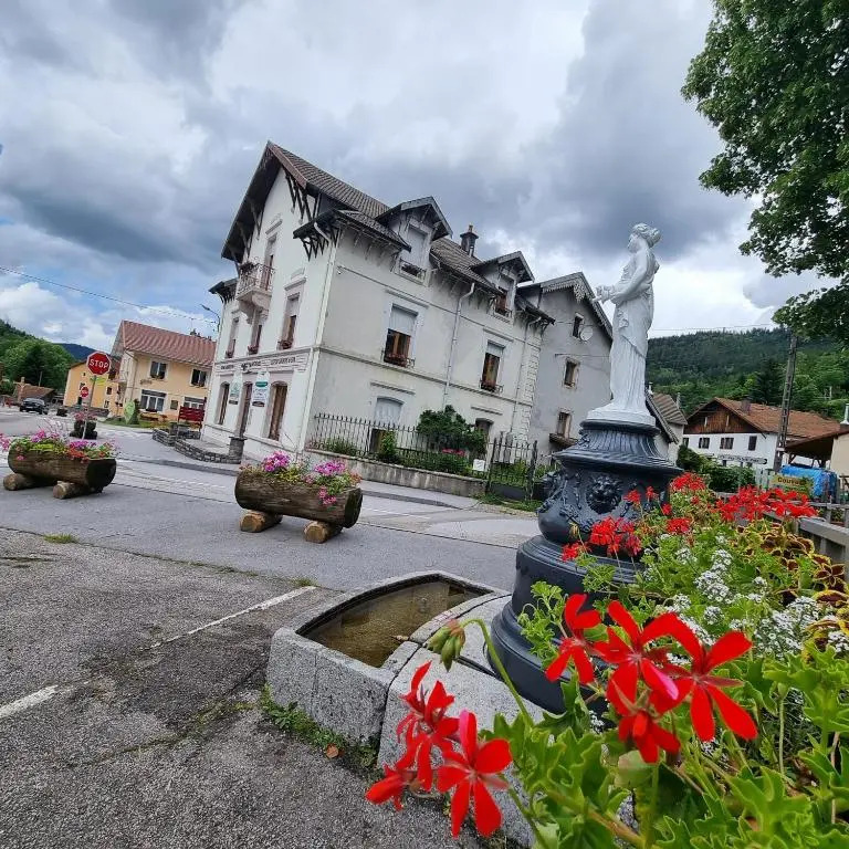 Gite Fougère 2 à 6 personnes avec SPA
