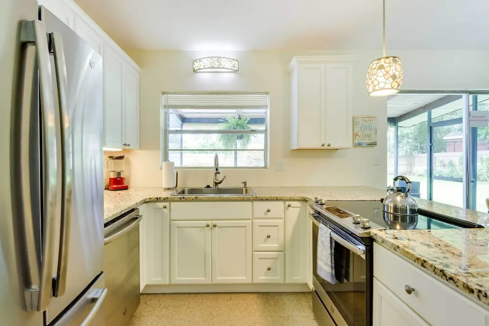 'uncle Louie's' Gulf Coast Gem w/ Outdoor Oasis