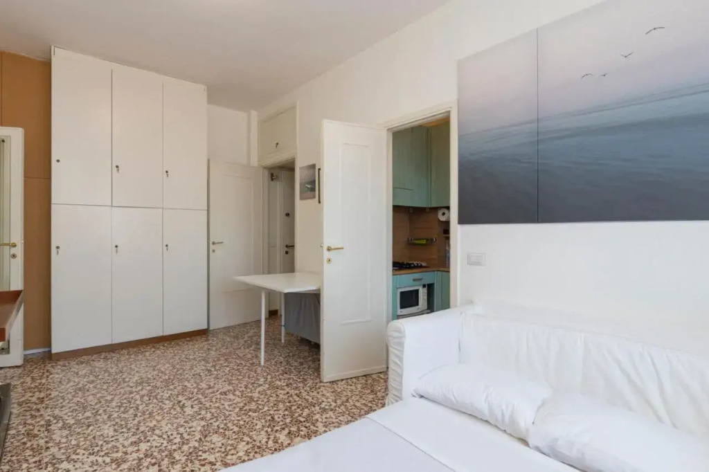 Bordighera Studio - Vicino Iulm / Naba - Wifi A.C. (Adults Only)