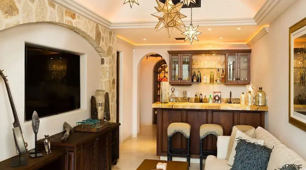 Beautiful Holiday Villa in a Prime Location in Cabo San Lucas 1007