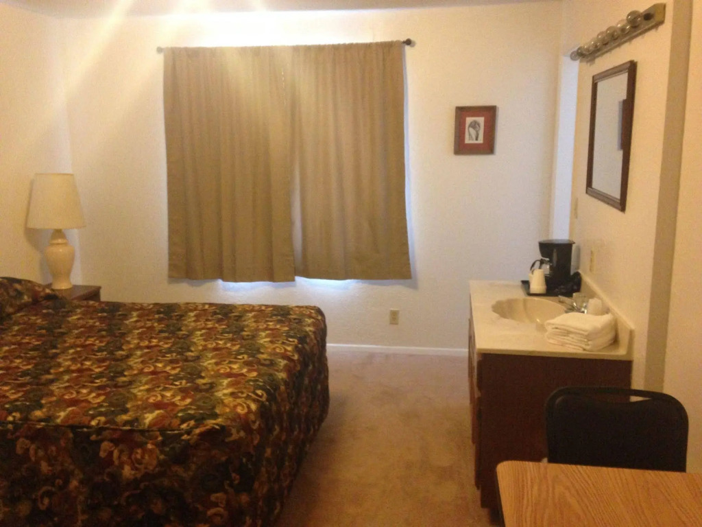 The Summit Inn