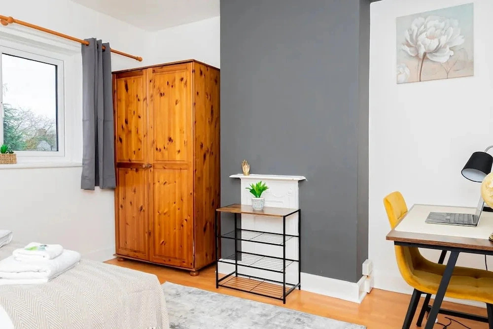 Free Parking 1 Bedroom Flat Sleeps 4 Abingdon