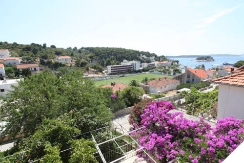 Apartments & Rooms Zlatica Hvar