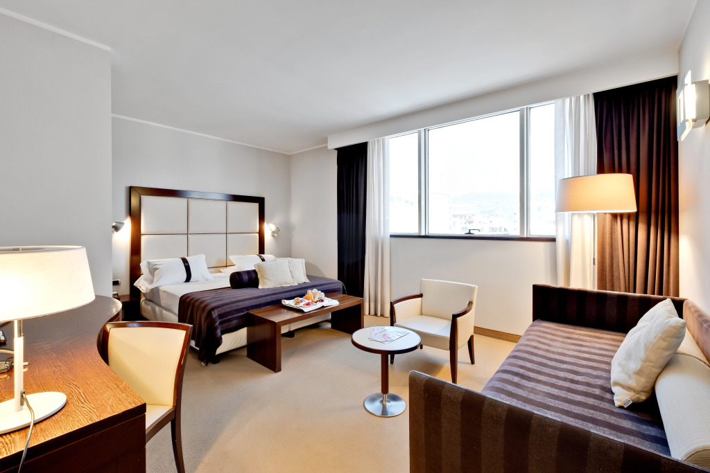 Отель Italiana Hotels Cosenza