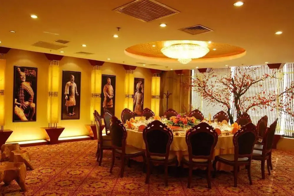 Hongluo Harbor Holiday Hotel
