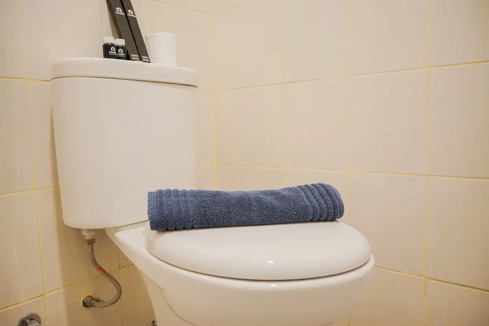 Relaxing and Tidy Studio Apartment at Ayodhya Residences