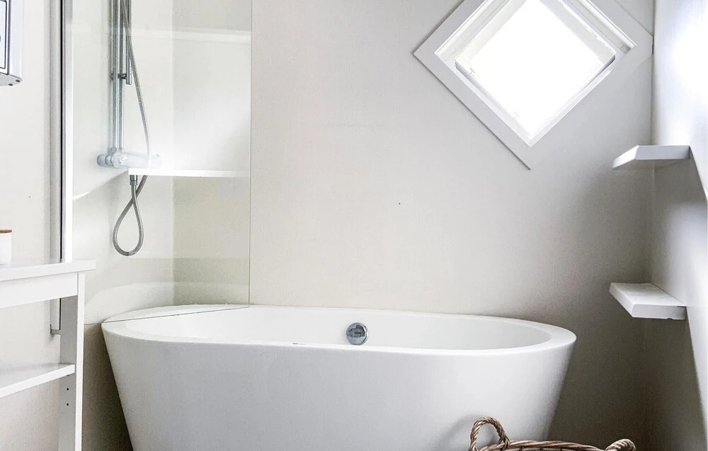 Beautiful Home in Löttorp With 4 Bedrooms and Wifi