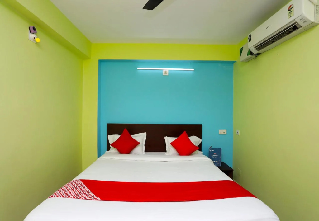 OYO 26496 Hotel Sands Bay