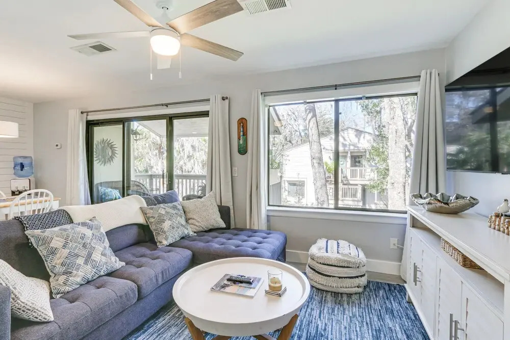 Walk to Coligny Beach: Tropical Hilton Head Condo