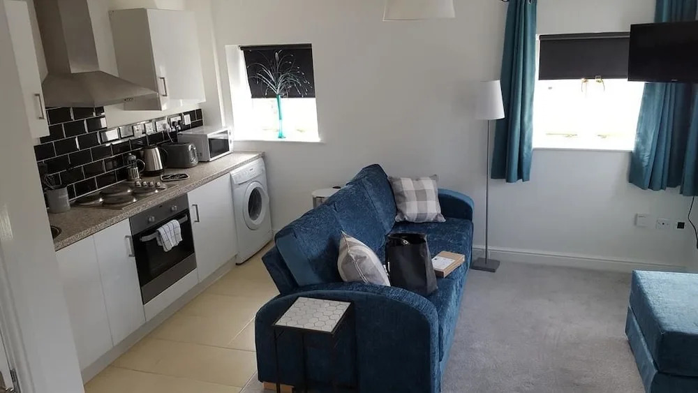 Theoc Cottage in Historic Tewkesbury