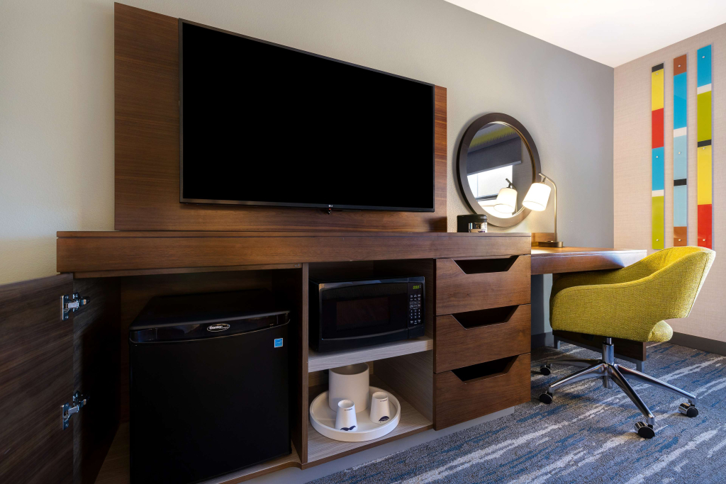 Hampton Inn & Suites Marina