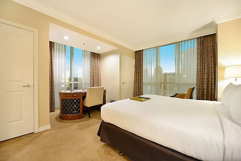 Abz Mgm Signature 1 Bedroom Balcony Suites