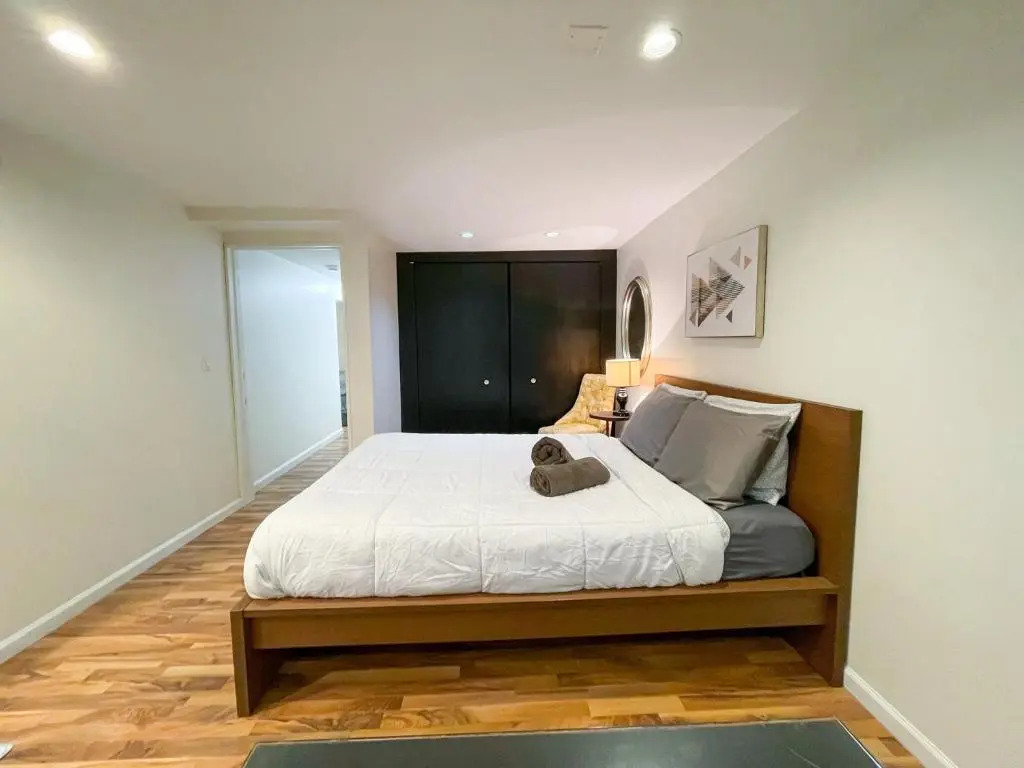 Wrigley Garden Unit