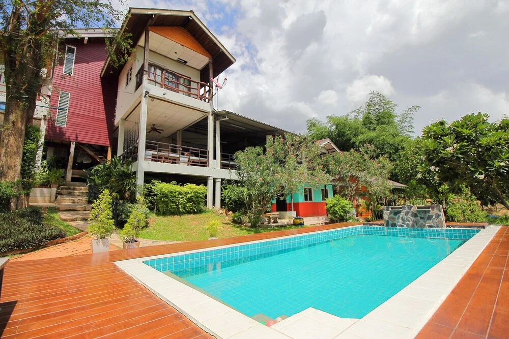 Happiness Resort