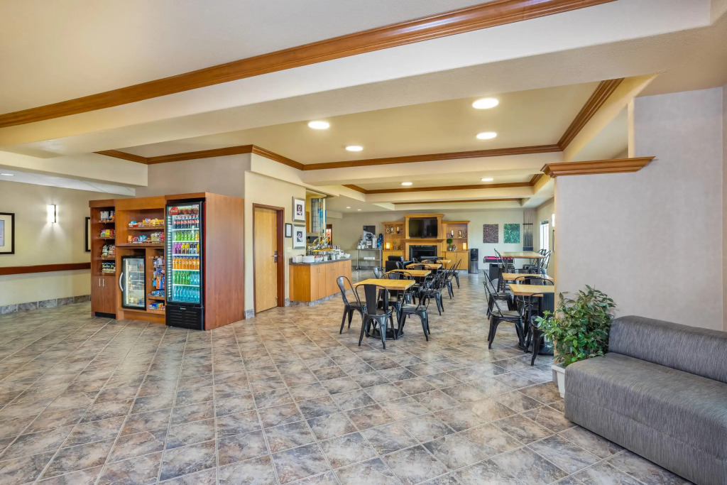 Clarion Pointe