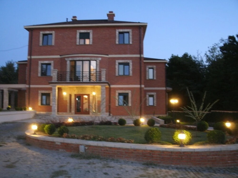 The Belgrade Hills Rooms and Suites