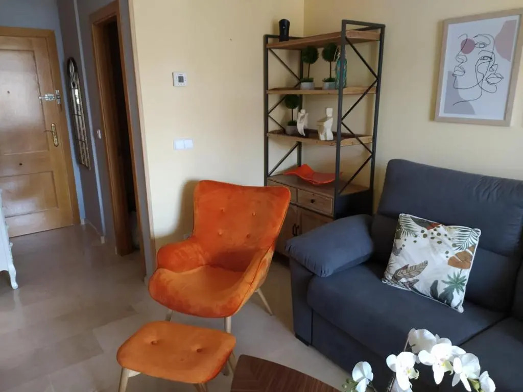 Junto Playa Levante con terraza Chill-Out-2 WCs-A ESTRENAR Gemelos 23