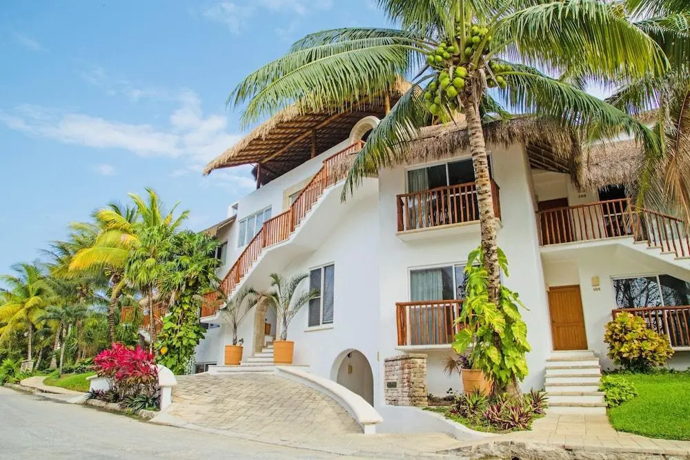 Las Villas Akumal  2B-10 by SkyRun