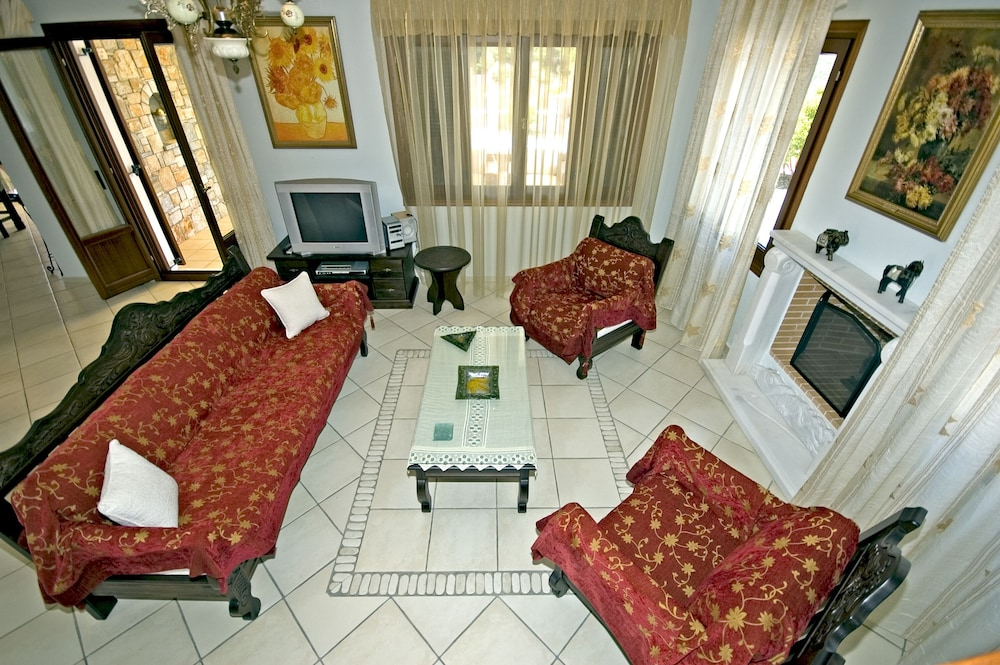 Villa Manolia