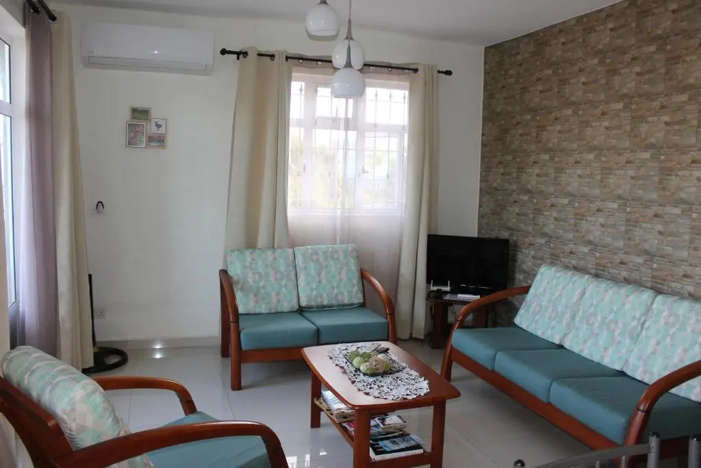 Twins Apartments Flic en Flac Beach