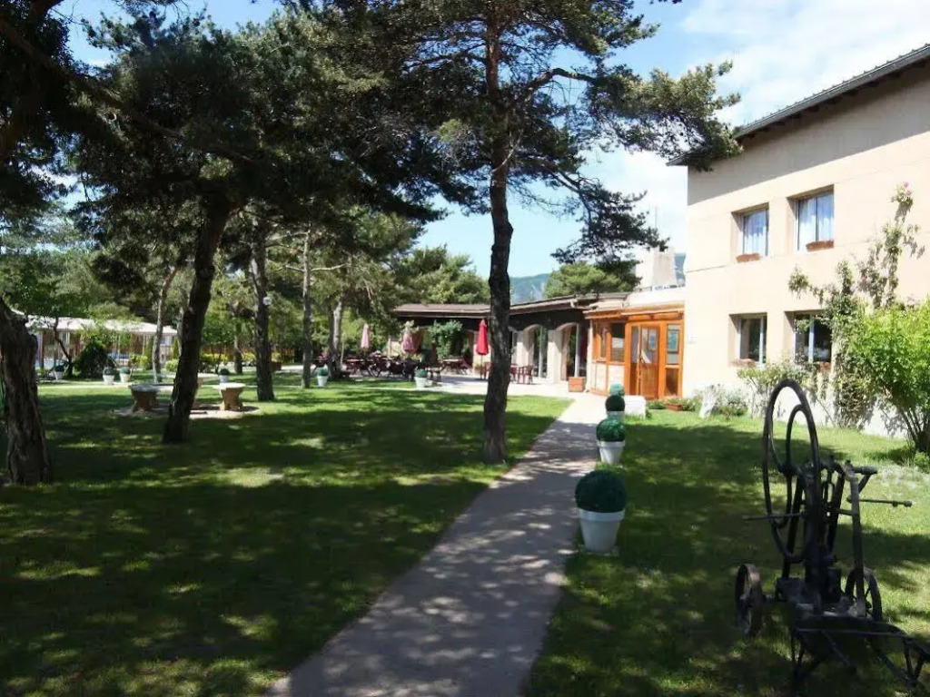 Logis Hotel Le Lac
