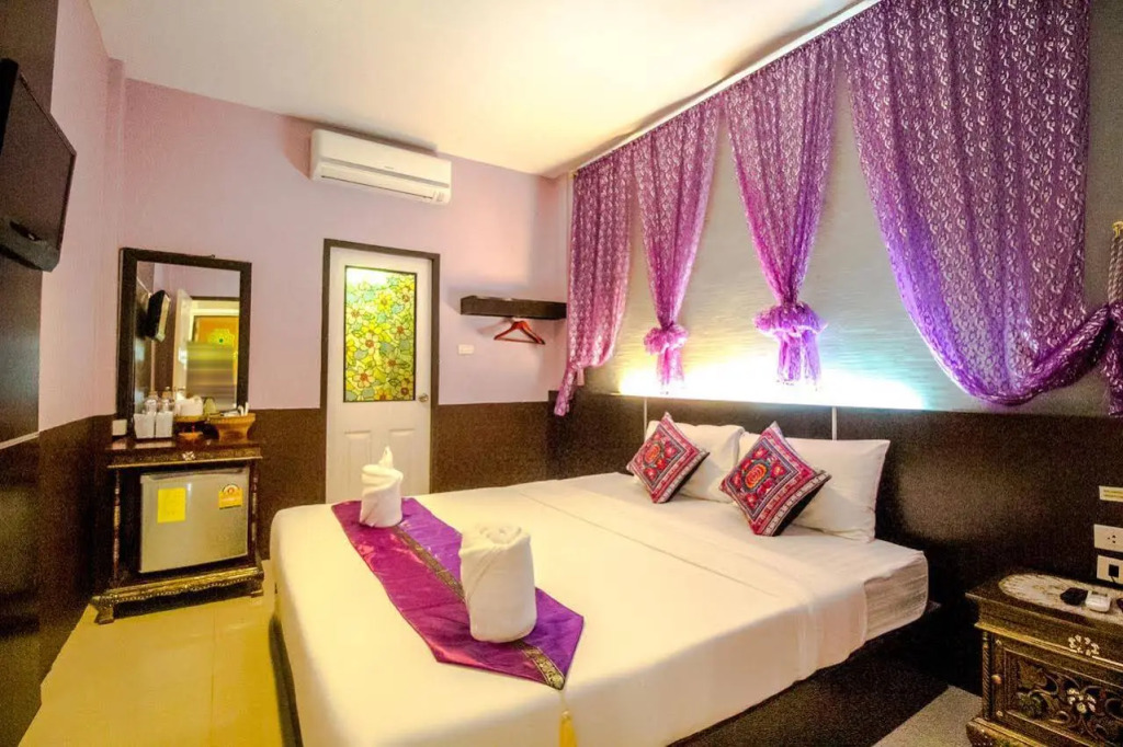 Fai Kham Boutique