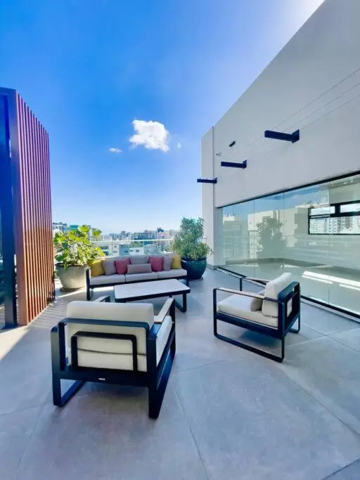 Luxury Apartment at Piantini Urbano Res. floor 12