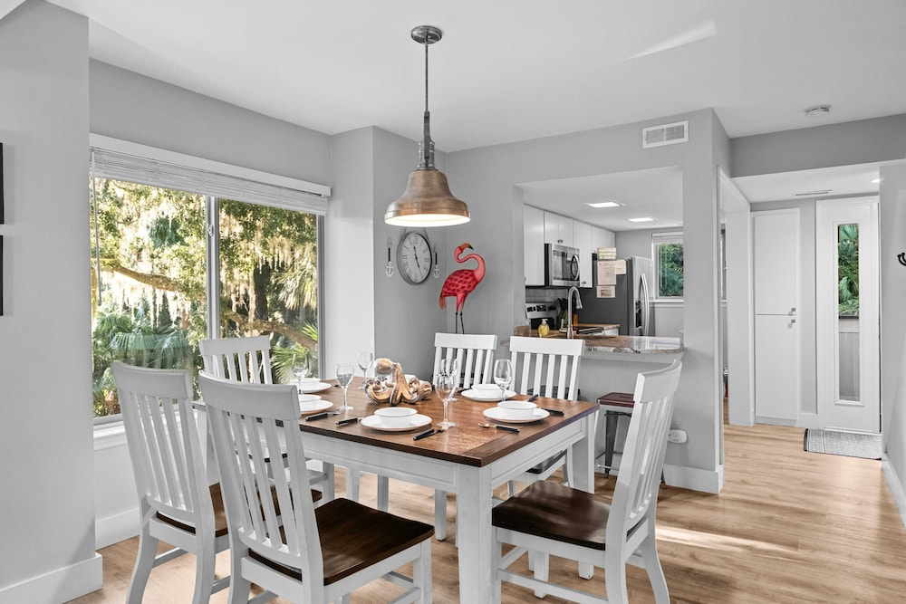 Family-Friendly Hilton Head Villa: Walk to Beach