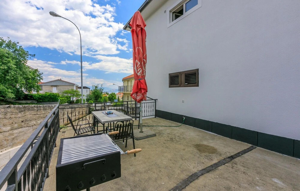 Amazing Apartment in Crikvenica With Wifi and 3 Bedrooms