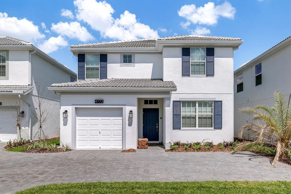 Storey Lake - 5 Bedroom Pool Home- 1667ST