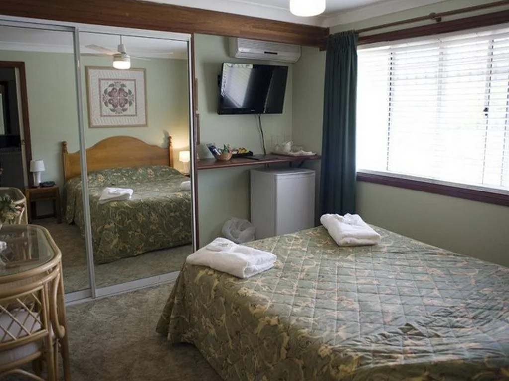 Ainslie Manor Guest House