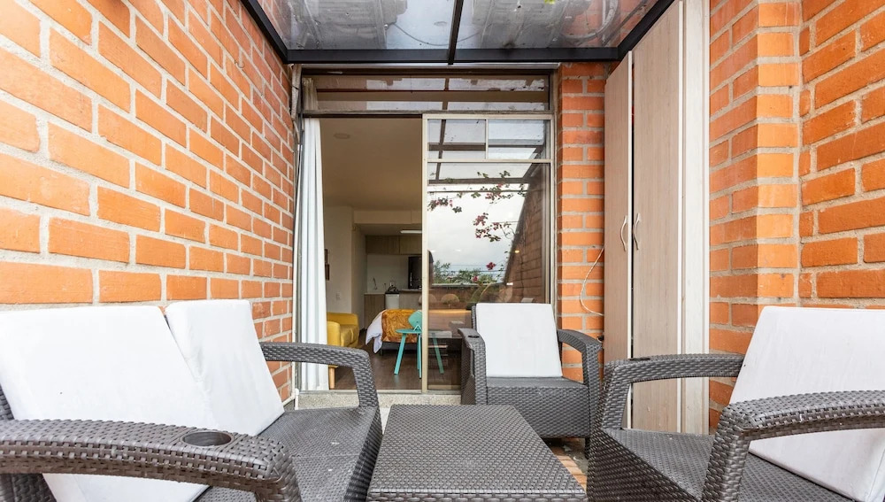 Park 42 APARTASUITES