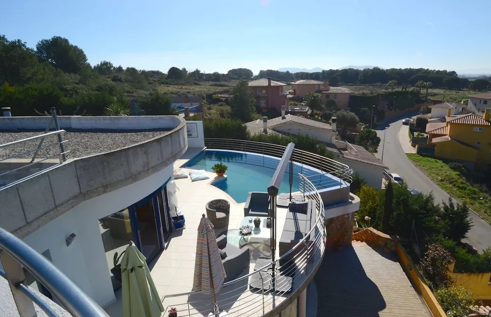 Villa Blue House
