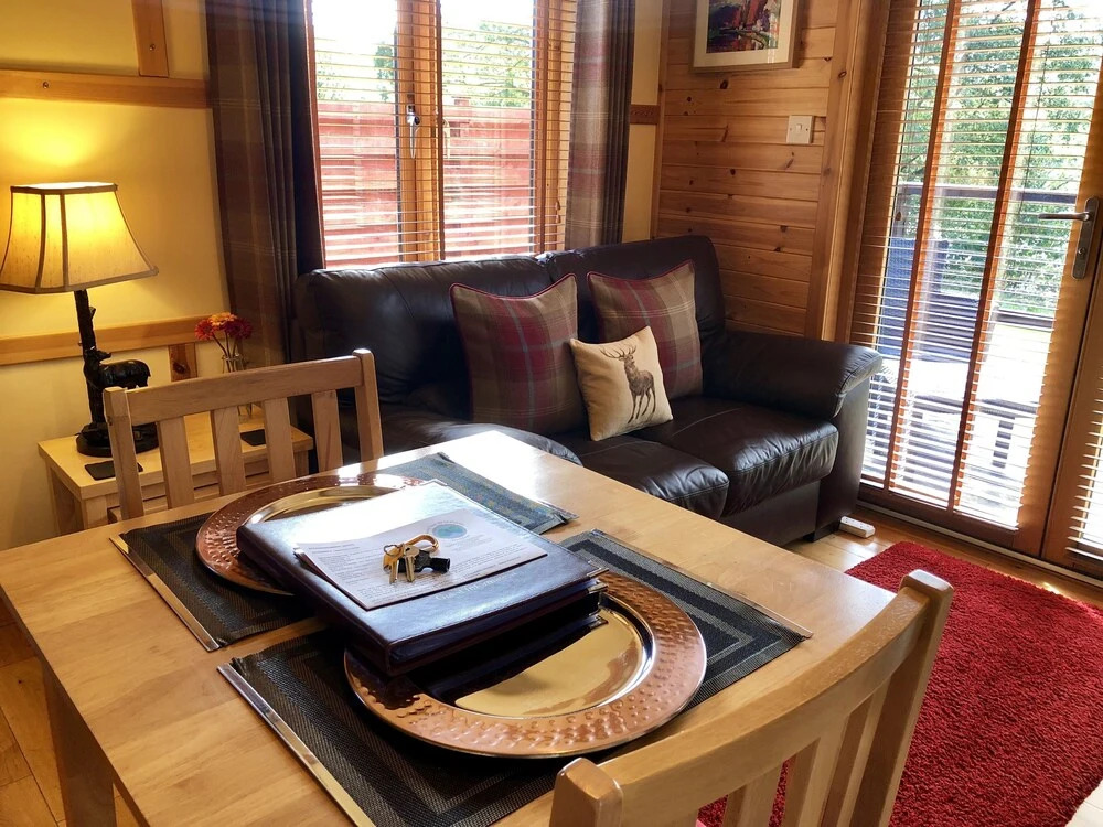 Rashfield Sheilings - Romantic Riverside Lodges near Dunoon & Pucks Glen