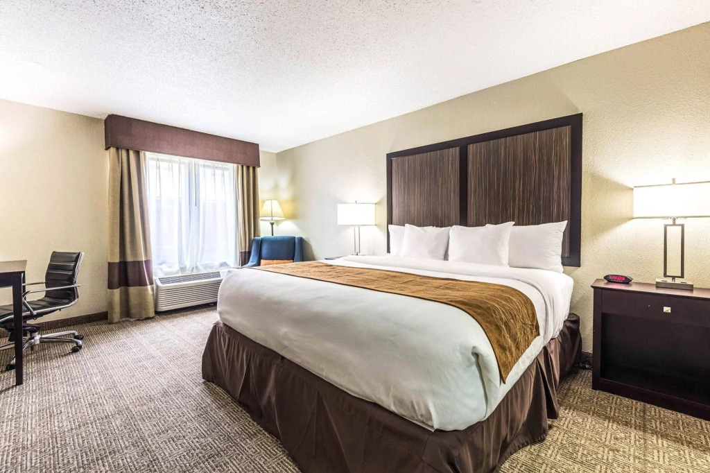 Comfort Inn Dallas Park Central