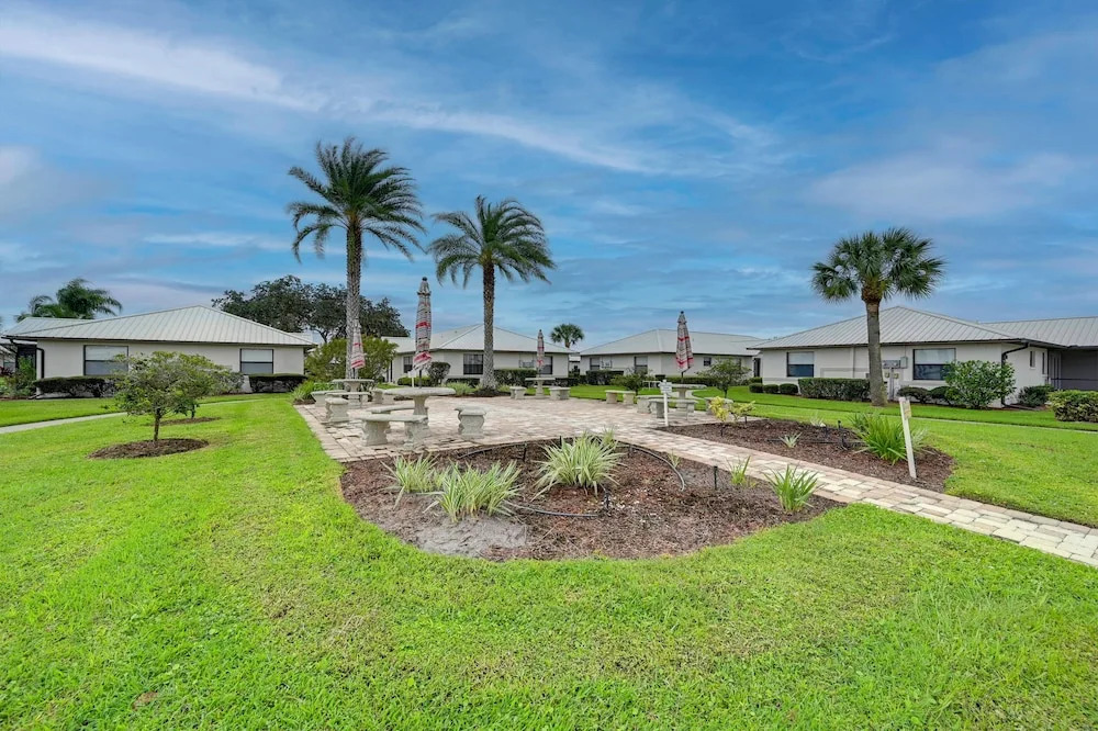 1 Mi to Golf: Sebring Condo w/ Pool Access!