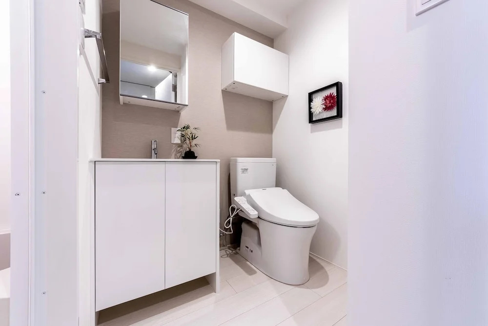 F2. COOL Flat Studio type Shinjuku