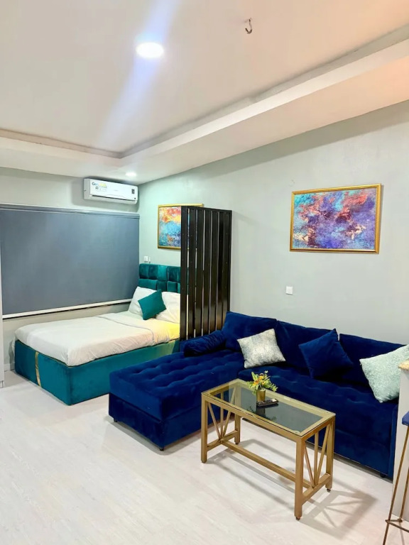 Open plan studio apartment unit