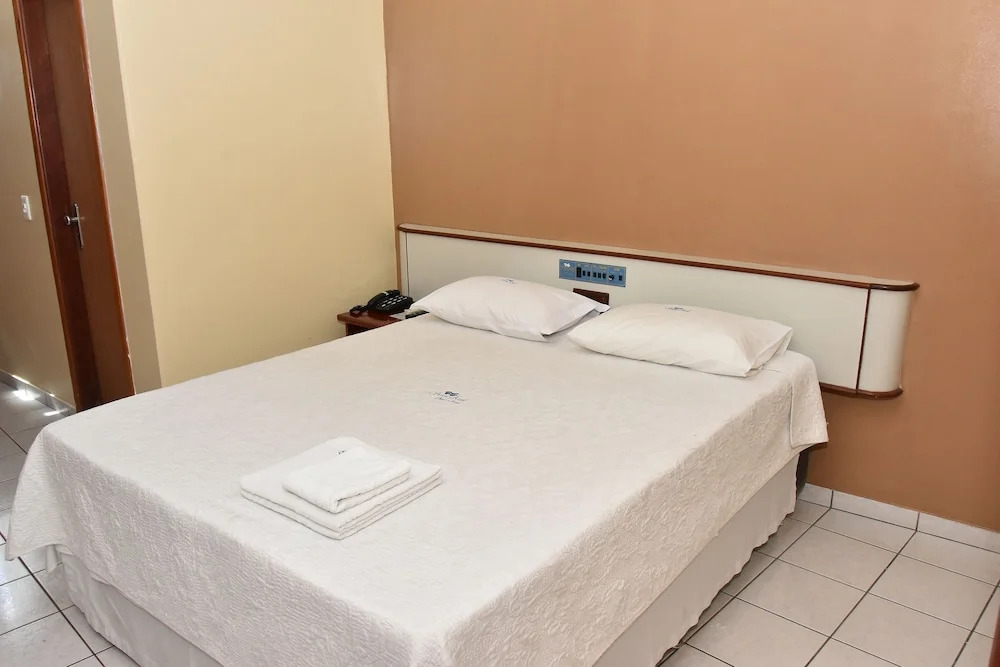 SERRA AZUL PLAZA HOTEL