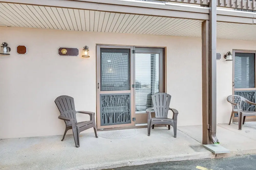 'beachfront 9' Condo on Old Orchard Beach