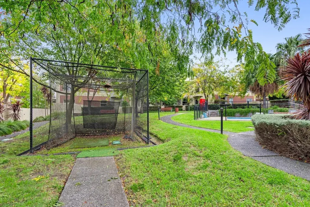 Perfect 2-bed Inner-city Home With Pool & BBQ Area