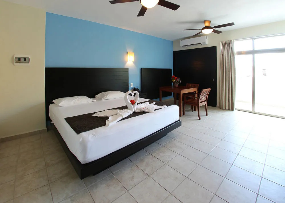 Angelos Hotel