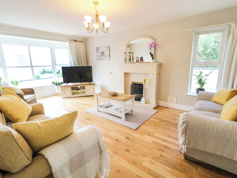 12 Hillview