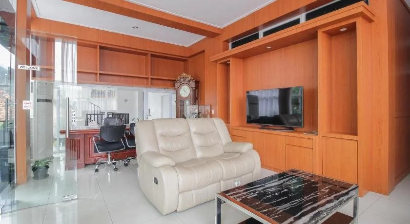 Airy Eco Kemang Ampera Raya Gang Sosial 29A Jakarta