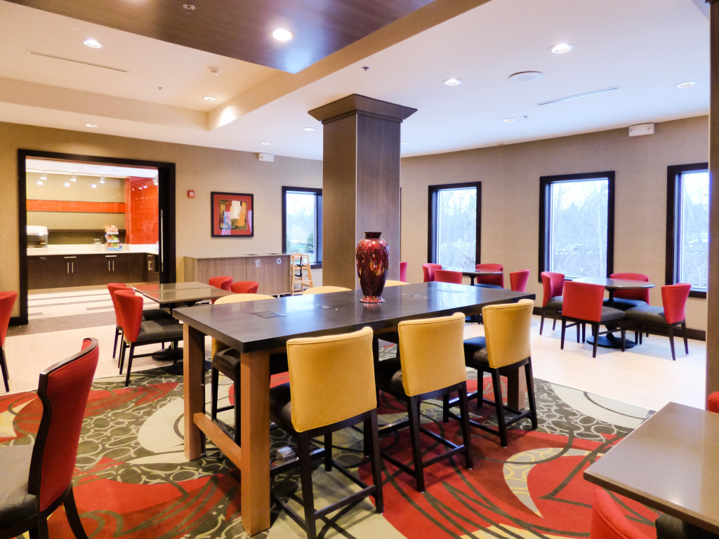 Holiday Inn Express & Suites Plymouth - Ann Arbor Area by IHG