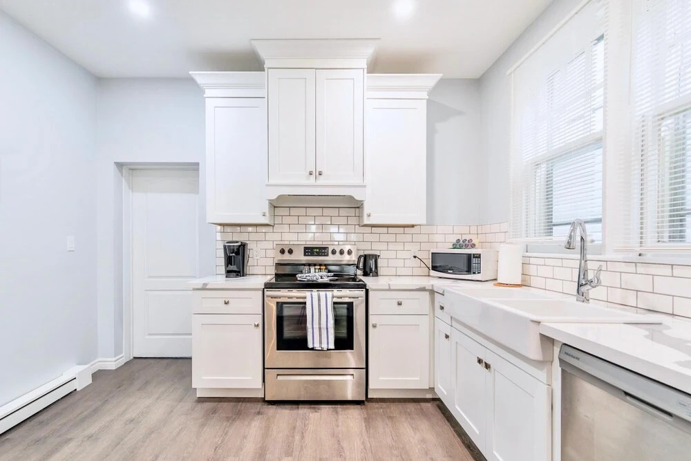 Bright and Modern 2BR Apartment With Netflix